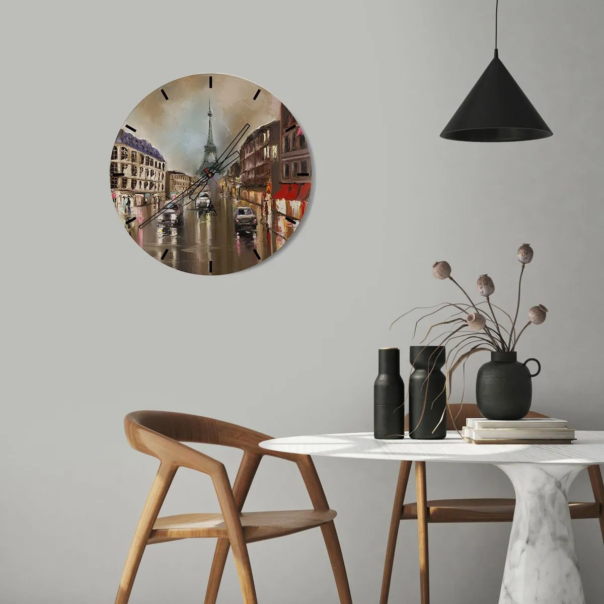 Ceas de perete - Ceas pe sticlă - Turnul Eiffel înconjurat de o stradă pariziană în ploaie - 30x30cm - Singurul lucru care contează este ea - Decorațiune modernă pentru perete pentru living, bucătărie și dormitor ARTTOR