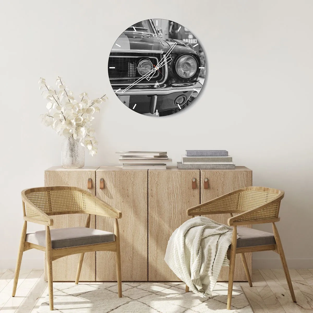 Ceas de perete - Ceas pe sticlă - Grafică frontală de mașină clasică alb-negru - 30x30cm - Condus dur - Decorațiune modernă pentru perete pentru living, bucătărie și dormitor ARTTOR