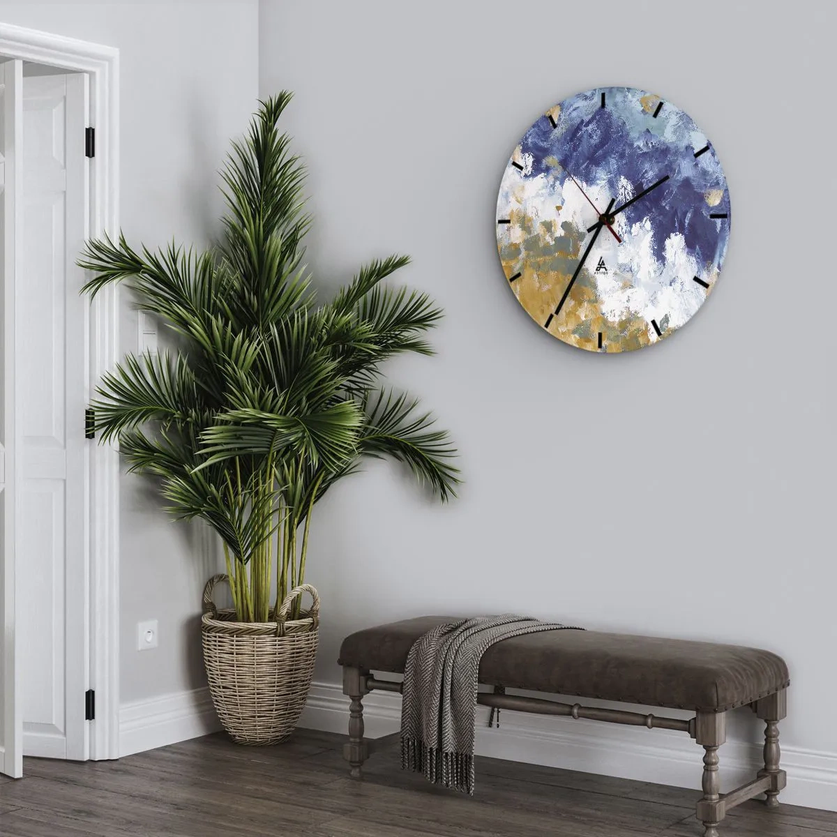 Ceas de perete - Ceas pe sticlă - Abstracție expresivă în nuanțe de albastru, alb și ocru - 30x30cm - Dansul elementelor - Decorațiune modernă pentru perete pentru living, bucătărie și dormitor ARTTOR