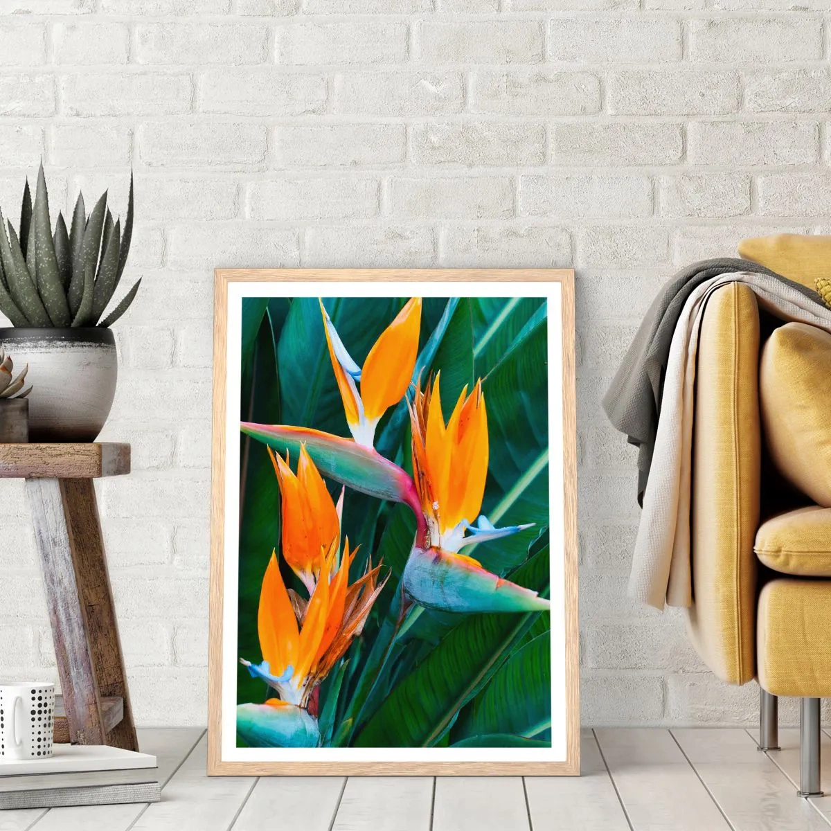 Poster în ramă de stejar deschis - Este o floare sau o pasăre? - 70x100 cm