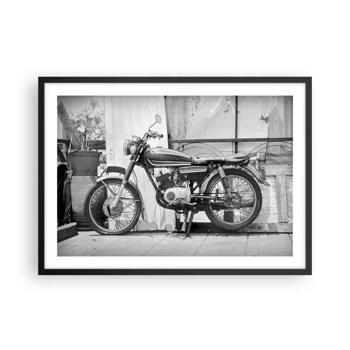 Poster în ramă neagră - Clasicul înainte de toate - 70x50 cm