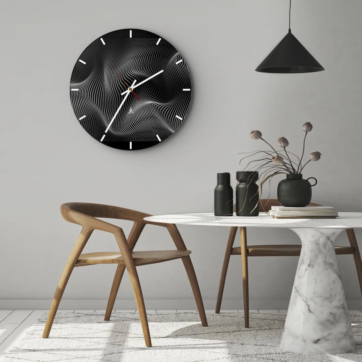 Ceas de perete - Ceas pe sticlă - Linii albe hipnotizante pe fundal negru creând o undă optică. - 30x30cm - Dansul luminii în spațiu - Decorațiune modernă pentru perete pentru living, bucătărie și dormitor ARTTOR