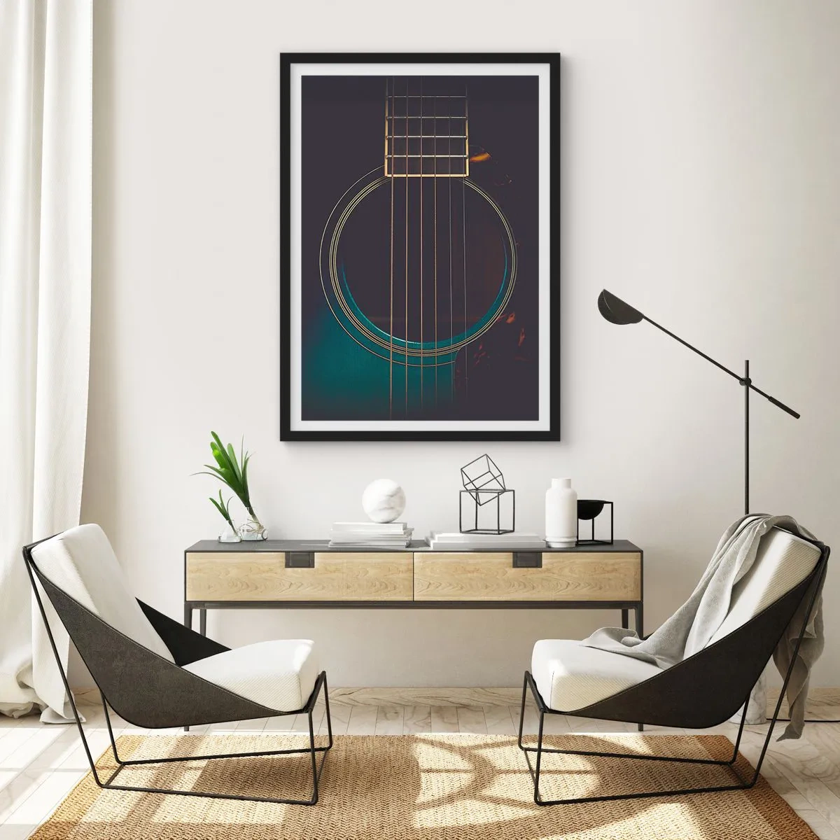 Poster în ramă neagră - Un prim-plan artistic al plăcii de rezonanță a unei chitare acustice. - 50x70cm - O clipă înainte de a suna - Decorațiune modernă pentru perete pentru living și dormitor ARTTOR