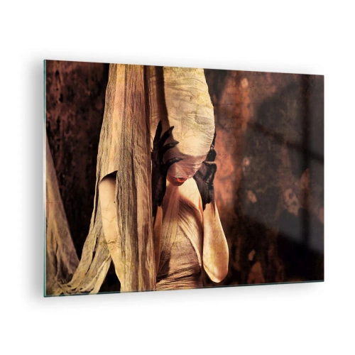 Tablou pe sticlă - O femeie misterioasă înconjurată de țesături aurii - 70x50cm - Între bine și rău - Decorațiune modernă pentru perete pentru living și dormitor ARTTOR