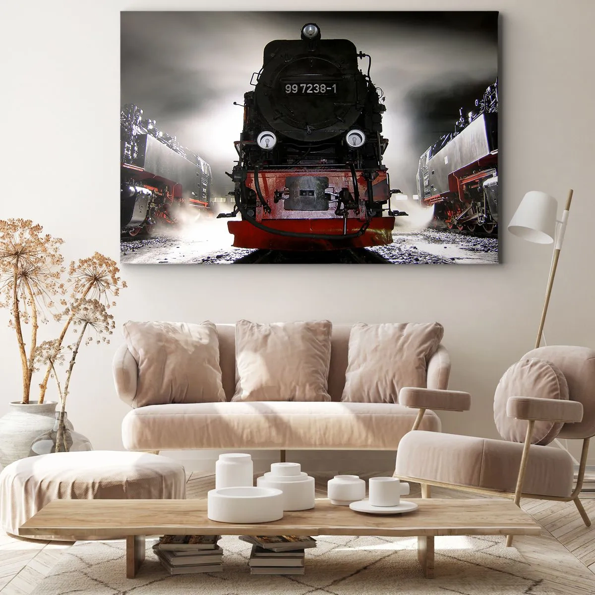 Tablou pe pânză Canvas - O locomotivă cu aburi înconjurată de abur pe un cer întunecat într-un cadru atmosferic - 70x50cm - Stă și pufuie, geme și suflă... - Decorațiune modernă pentru perete pentru living și dormitor ARTTOR