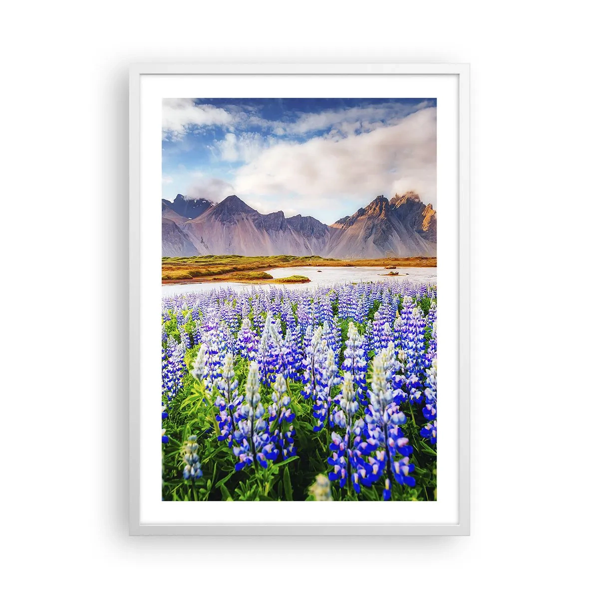 Poster în ramă albă - Putere și severitate alături de blândețe - 50x70 cm