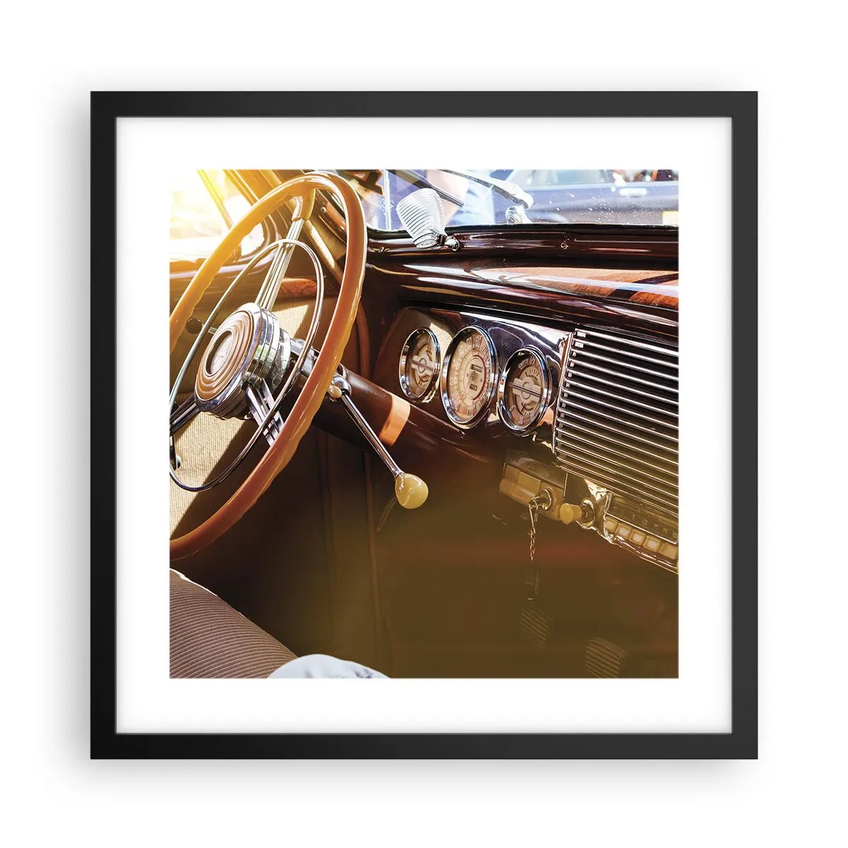 Poster în ramă neagră - O adiere de lux din trecut - 40x40 cm