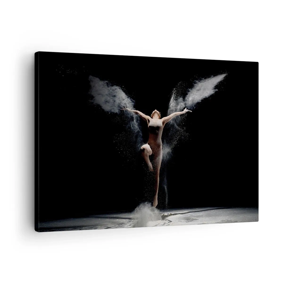 Tablou pe pânză Canvas - O dansatoare în mișcare cu un efect de praf izbitor pe un fundal negru - 70x50cm - Elfii există - Decorațiune modernă pentru perete pentru living și dormitor ARTTOR
