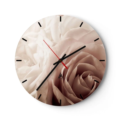 Ceas de perete - Ceas pe sticlă - Un prim-plan al unor petale delicate de trandafir în nuanțe de bej și roz. - 30x30cm - În inima unui trandafir - Decorațiune modernă pentru perete pentru living, bucătărie și dormitor ARTTOR