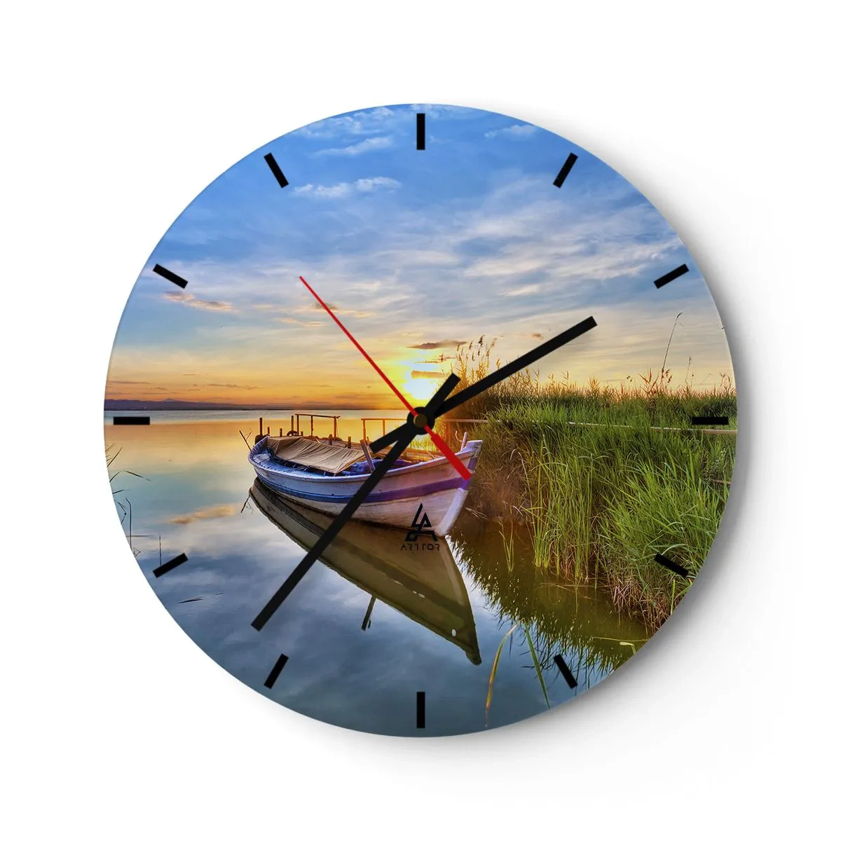 Ceas de perete - Ceas pe sticlă - O barcă pe lac la apus - 30x30cm - Golfulețul viselor împlinite - Decorațiune modernă pentru perete pentru living, bucătărie și dormitor ARTTOR