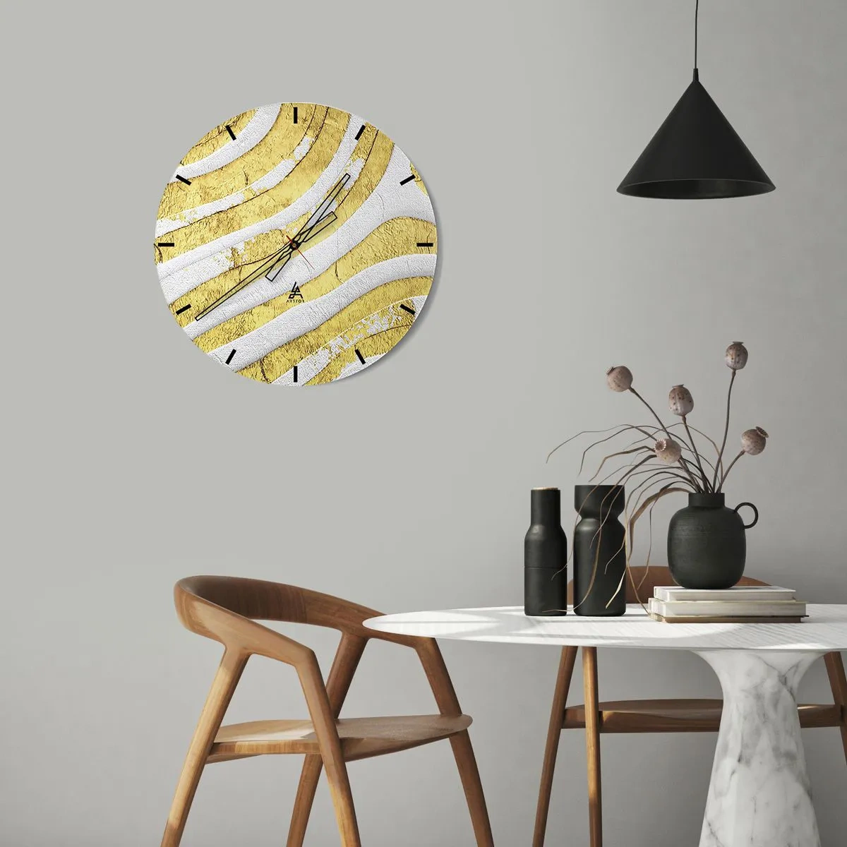 Ceas de perete - Ceas pe sticlă - Valuri aurii și albe într-o textură abstractă - 30x30cm - Compoziția în alb și auriu - Decorațiune modernă pentru perete pentru living, bucătărie și dormitor ARTTOR