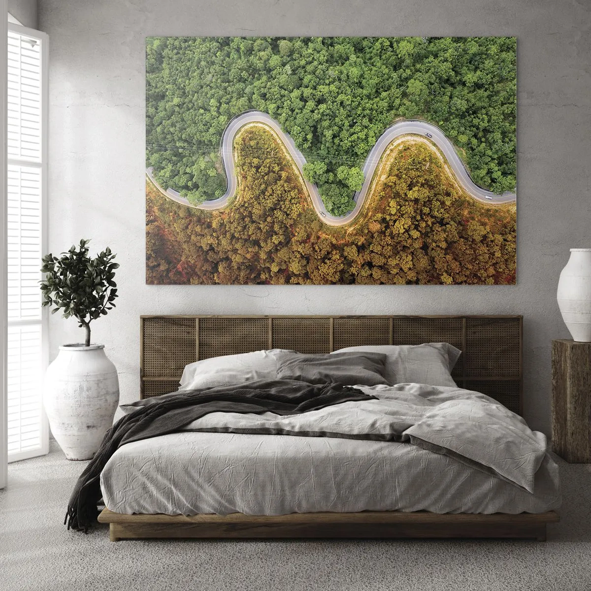 Tablou pe sticlă - Un drum șerpuitor printr-o pădure densă, văzut din perspectiva unei păsări - 70x50cm - Frontiere și defilee - Decorațiune modernă pentru perete pentru living și dormitor ARTTOR