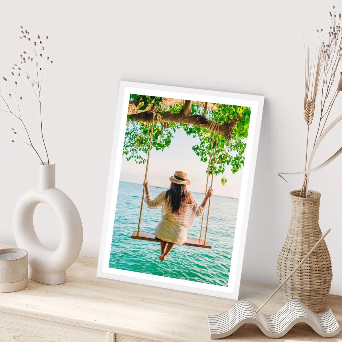 Poster în ramă albă - Viața este frumoasă - 30x40 cm