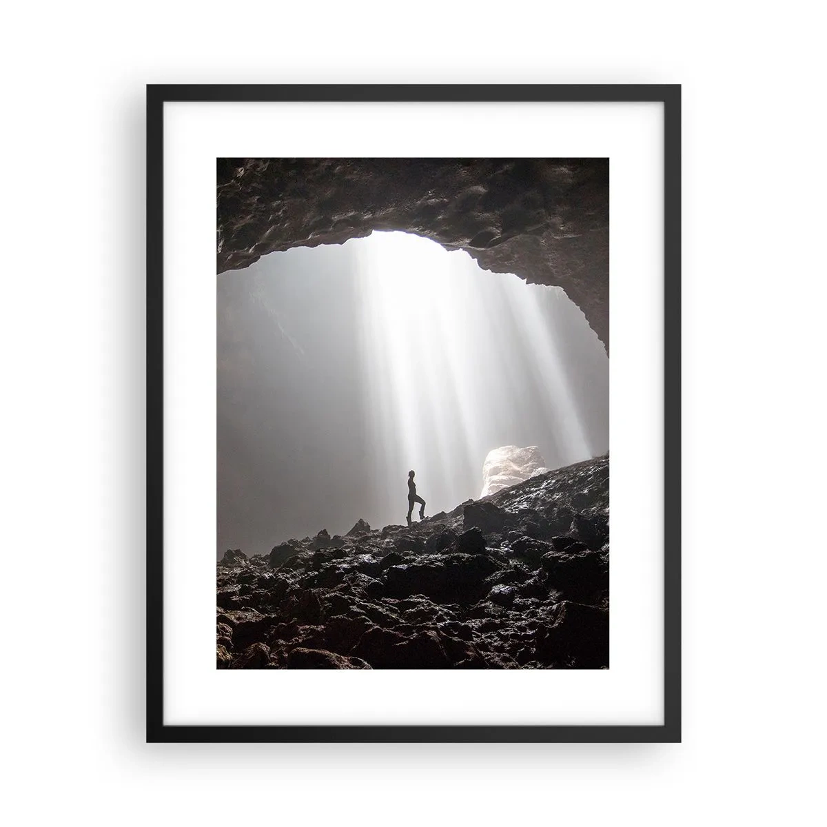 Poster în ramă neagră - Grota luminoasă - 40x50 cm