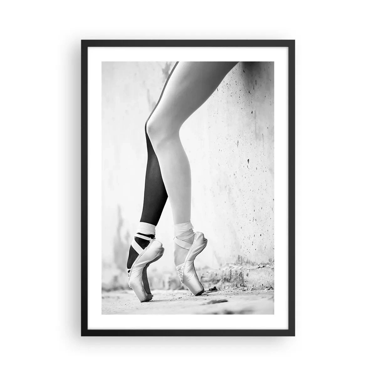 Poster în ramă neagră - Subtilitatea baletului - 50x70cm - Balerină, voila! - Decorațiune modernă pentru perete pentru living și dormitor ARTTOR