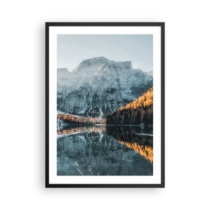 Poster în ramă neagră - Peisaj montan reflectat în lac la apus - 50x70cm - Peisaj în oglindă - Decorațiune modernă pentru perete pentru living și dormitor ARTTOR
