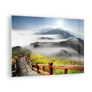 Tablou pe sticlă - Peisaj montan cu ceață și o potecă de lemn la răsărit - 70x50cm - Țesut de strălucire și ceață - Decorațiune modernă pentru perete pentru living și dormitor ARTTOR