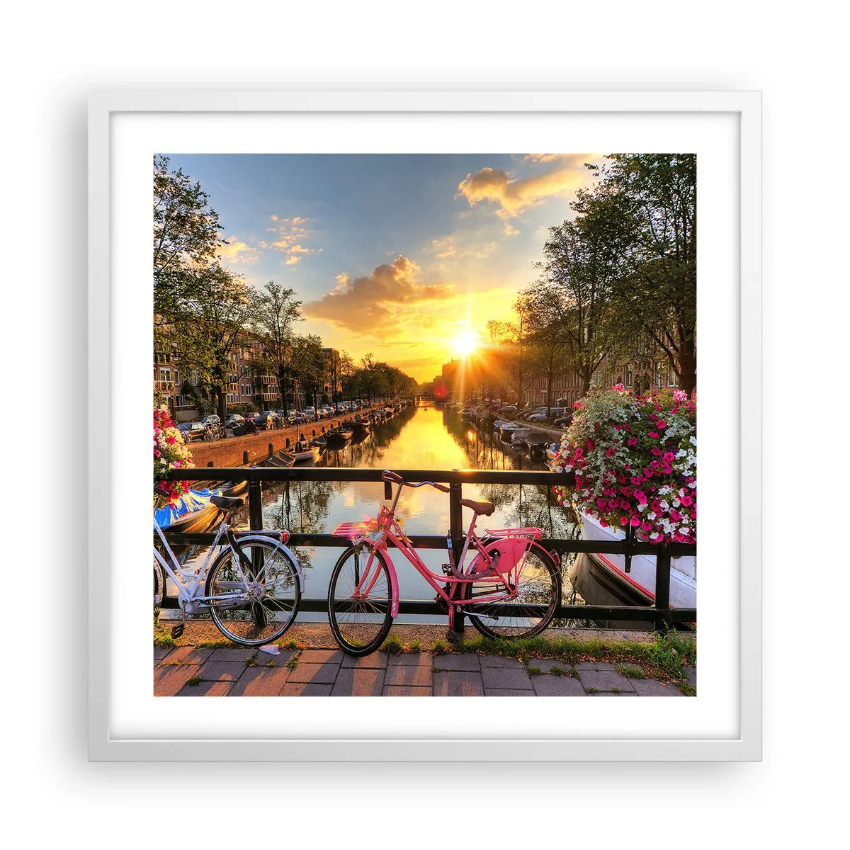Poster în ramă albă - Dimineața de primăvară în Amsterdam - 50x50 cm