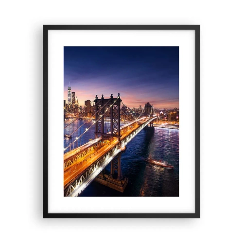 Poster în ramă neagră - Pe un pod luminos către inima orașului - 40x50 cm