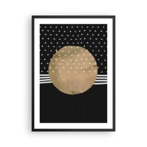 Poster în ramă neagră - Minge aurie abstractă pe fundal negru cu modele - 50x70cm - Compoziție: steagul galactic - Decorațiune modernă pentru perete pentru living și dormitor ARTTOR
