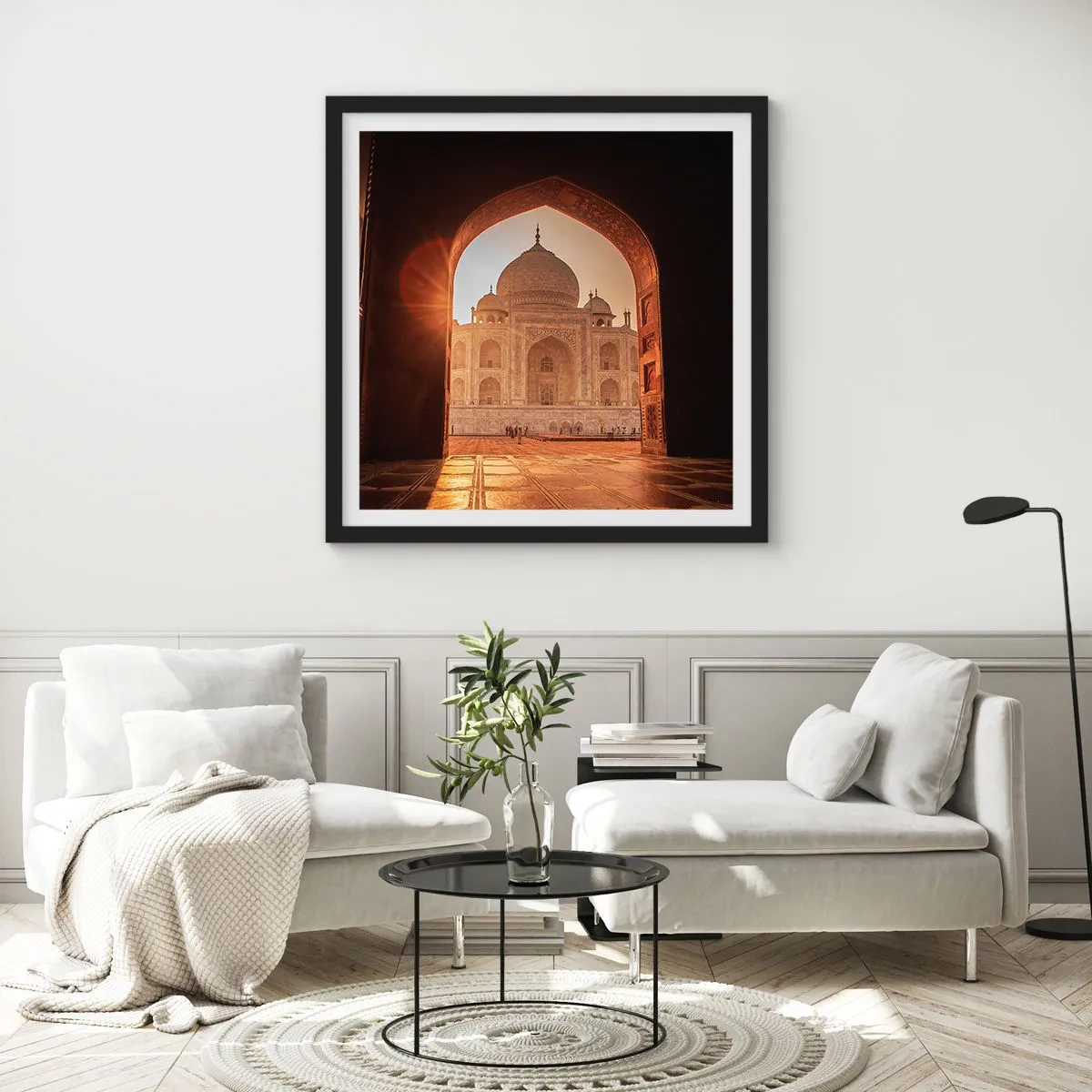 Poster în ramă neagră - Un monument al iubirii nepământene - 30x30 cm