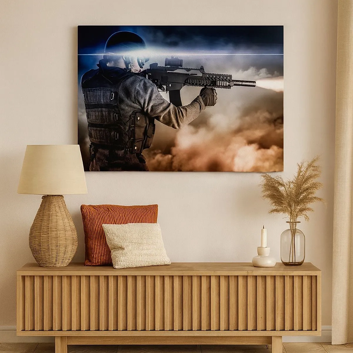 Tablou pe pânză Canvas - Un soldat în acțiune cu o pușcă pe un fundal de nori și lumină. - 70x50cm - Pur și simplu un erou - Decorațiune modernă pentru perete pentru living și dormitor ARTTOR
