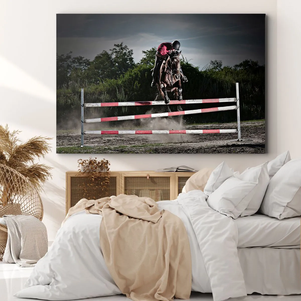 Tablou pe pânză Canvas - Un călăreț pe un cal sărind peste un obstacol pe o pistă de curse - 70x50cm - Împreună pentru victorie - Decorațiune modernă pentru perete pentru living și dormitor ARTTOR