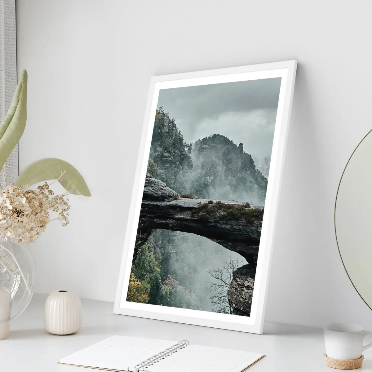 Poster în ramă albă - Aventura este pe cale să înceapă - 70x100 cm