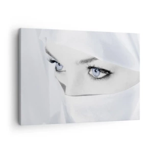 Tablou pe pânză Canvas - Portretul unei femei cu ochi albaștri ascunși în spatele unui voal alb - 70x50cm - Direct din o mie și una de nopți - Decorațiune modernă pentru perete pentru living și dormitor ARTTOR