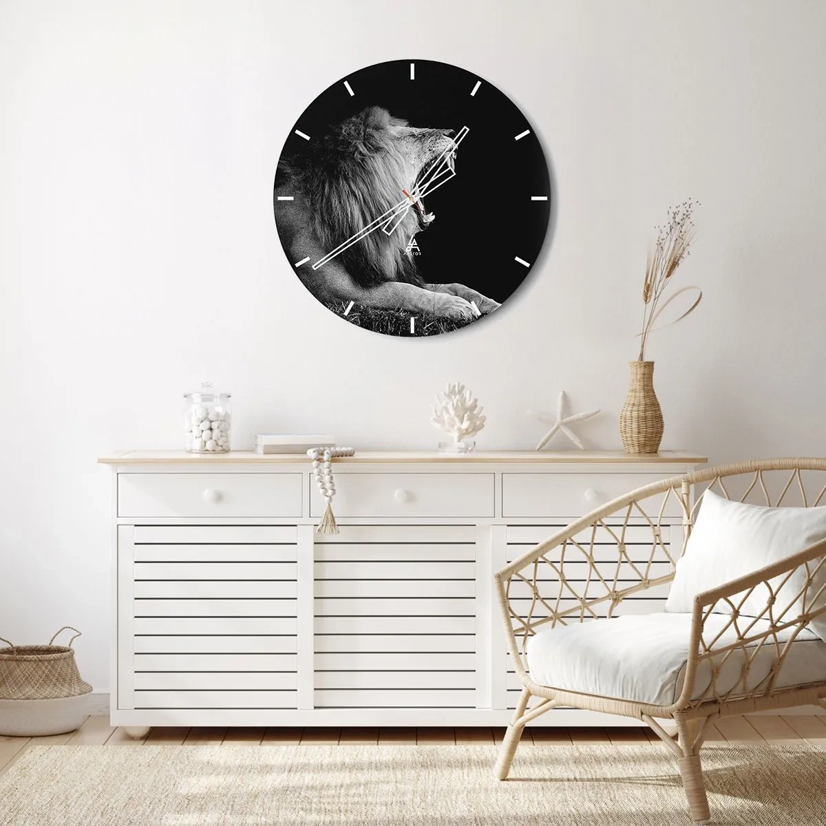 Ceas de perete - Ceas pe sticlă - Fotografie alb-negru a unui leu care răcnește - 30x30cm - Fără nici o ezitare - Decorațiune modernă pentru perete pentru living, bucătărie și dormitor ARTTOR