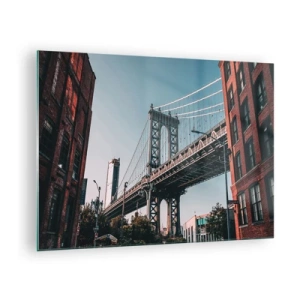 Tablou pe sticlă - Un pod suspendat între clădiri din cărămidă într-un cadru urban - 70x50cm - În valurile orașului - Decorațiune modernă pentru perete pentru living și dormitor ARTTOR