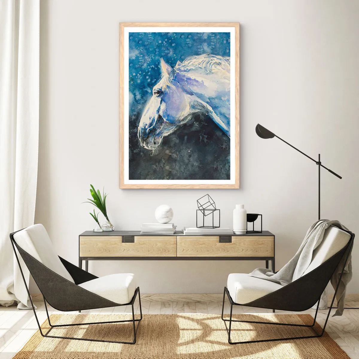 Poster în ramă de stejar deschis - Portret într-o strălucire albastră - 70x100 cm