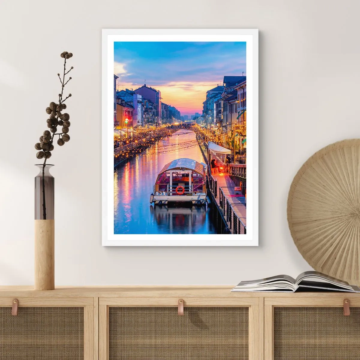 Poster în ramă albă - O seară de lumină și distracție - 30x40 cm