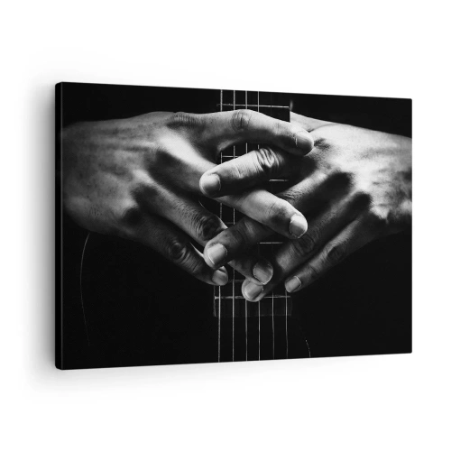 Tablou pe pânză Canvas - Mâini împreunate pe o chitară într-un ton monocromatic - 70x50cm - Rugăciunea artistului - Decorațiune modernă pentru perete pentru living și dormitor ARTTOR