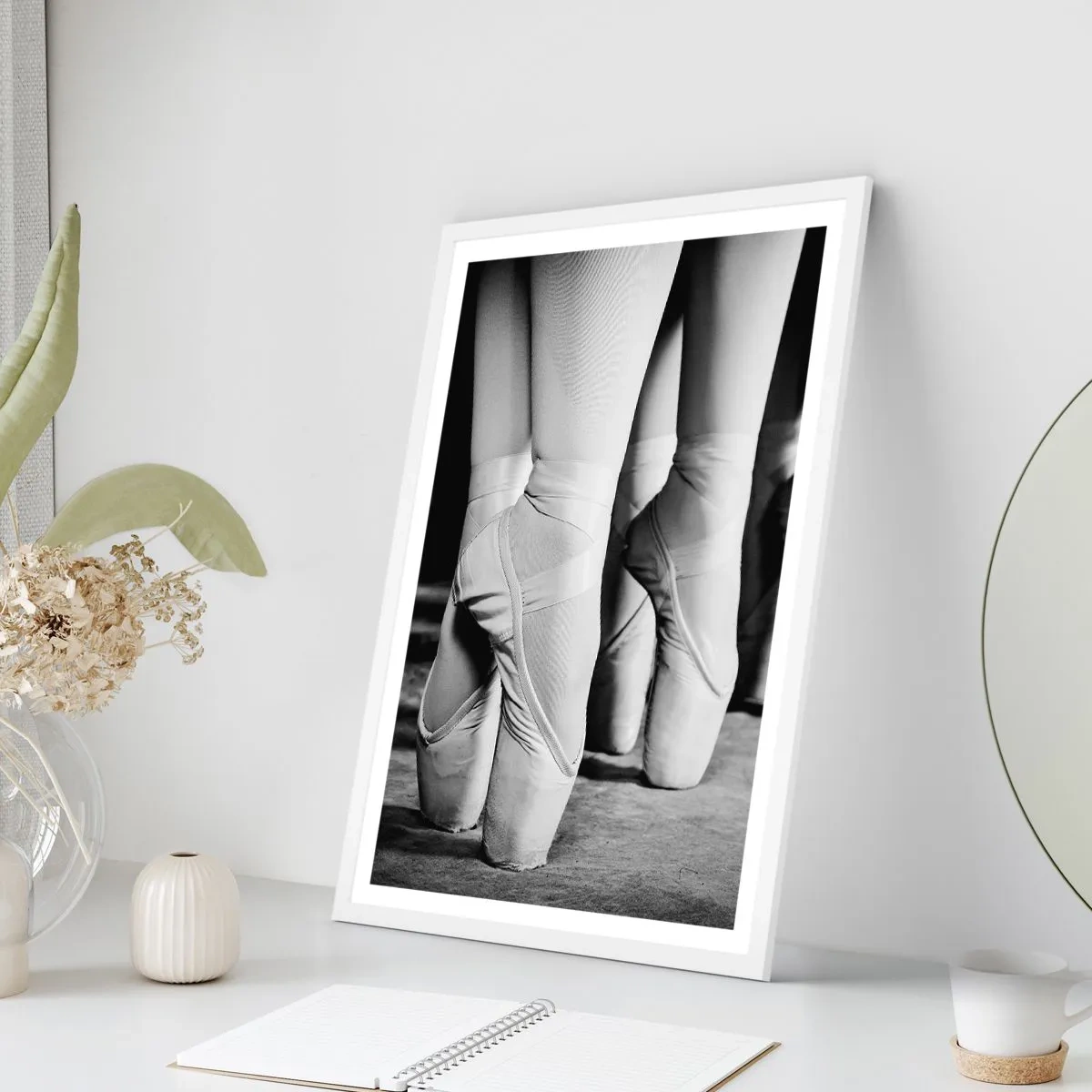 Poster în ramă albă - Împreună, elegant - 70x100 cm