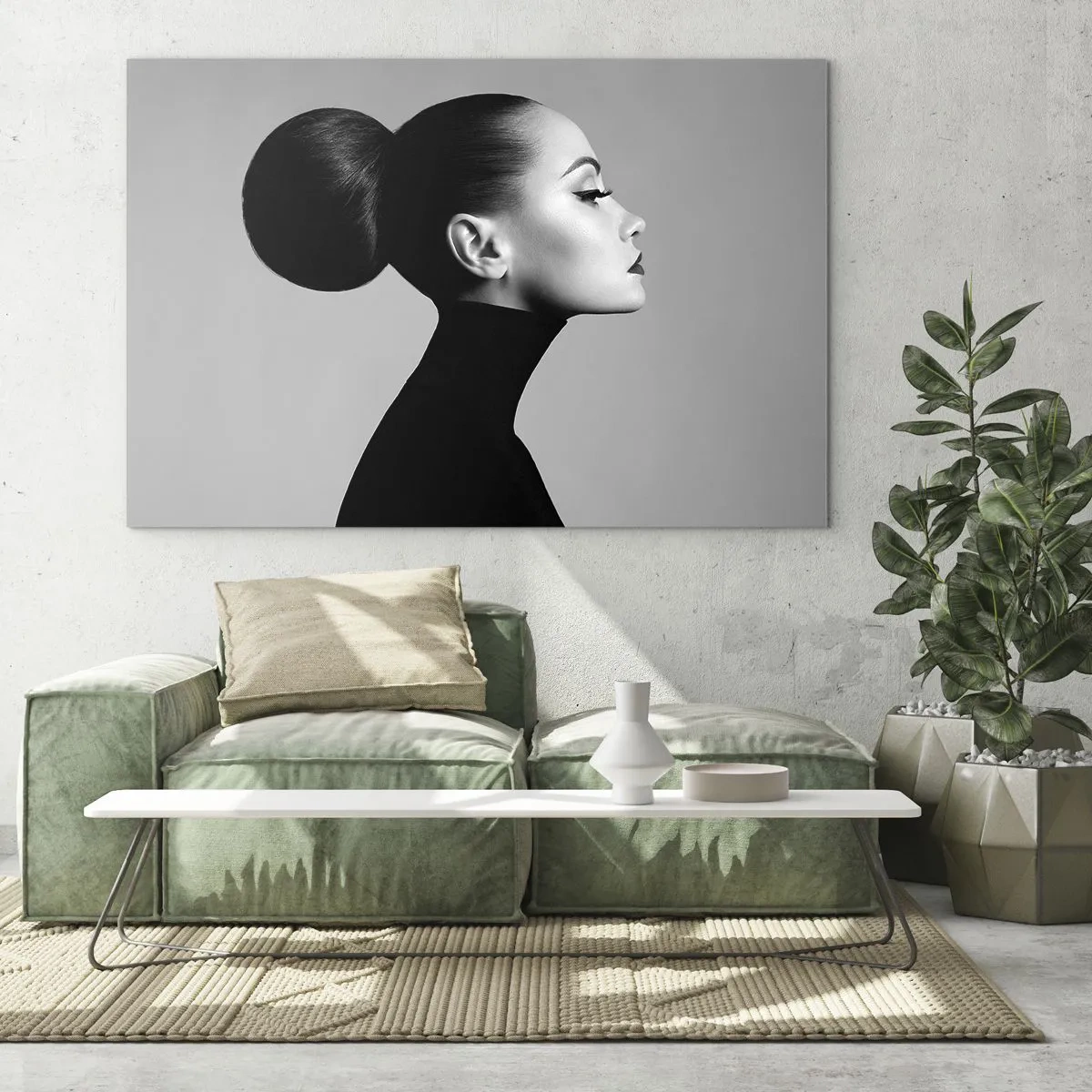 Tablou pe sticlă - Femeie elegantă în negru pe un fundal gri - 70x50cm - Nefertiti contemporană - Decorațiune modernă pentru perete pentru living și dormitor ARTTOR