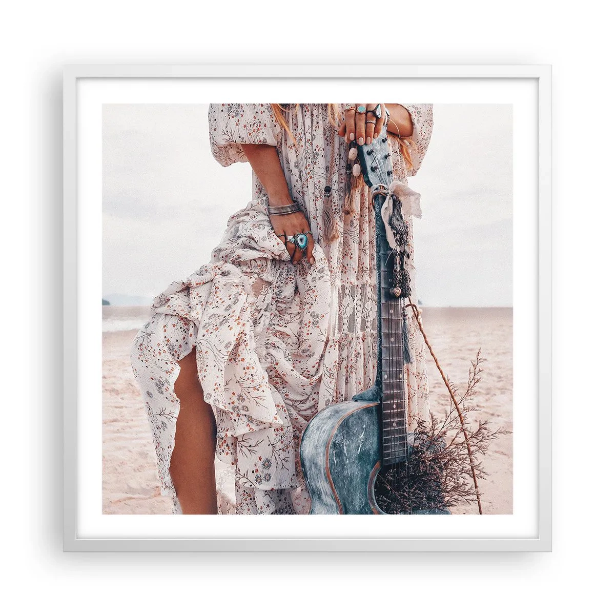 Poster în ramă albă - Hippie pe drum - 60x60 cm