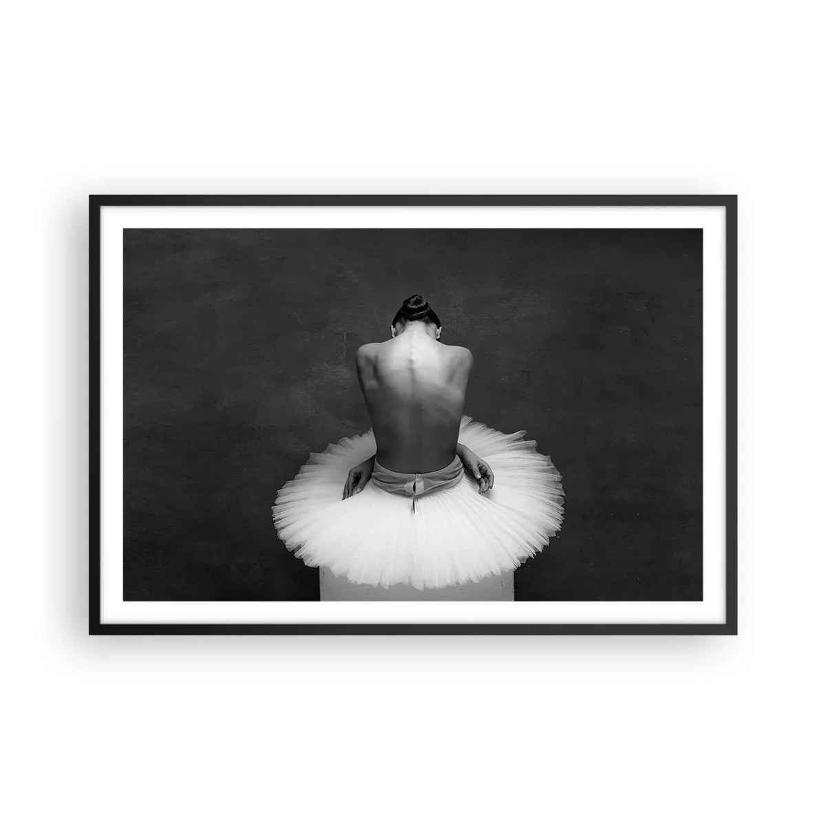 Poster în ramă neagră - Chiar înflorește - 91x61 cm