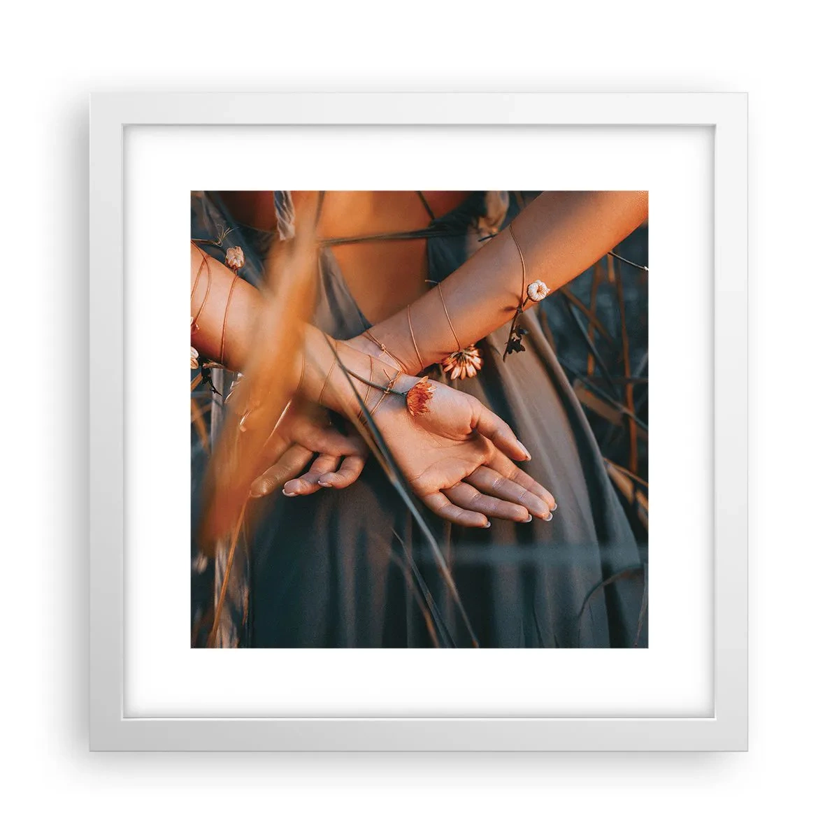 Poster în ramă albă - Legată de natură - 30x30 cm