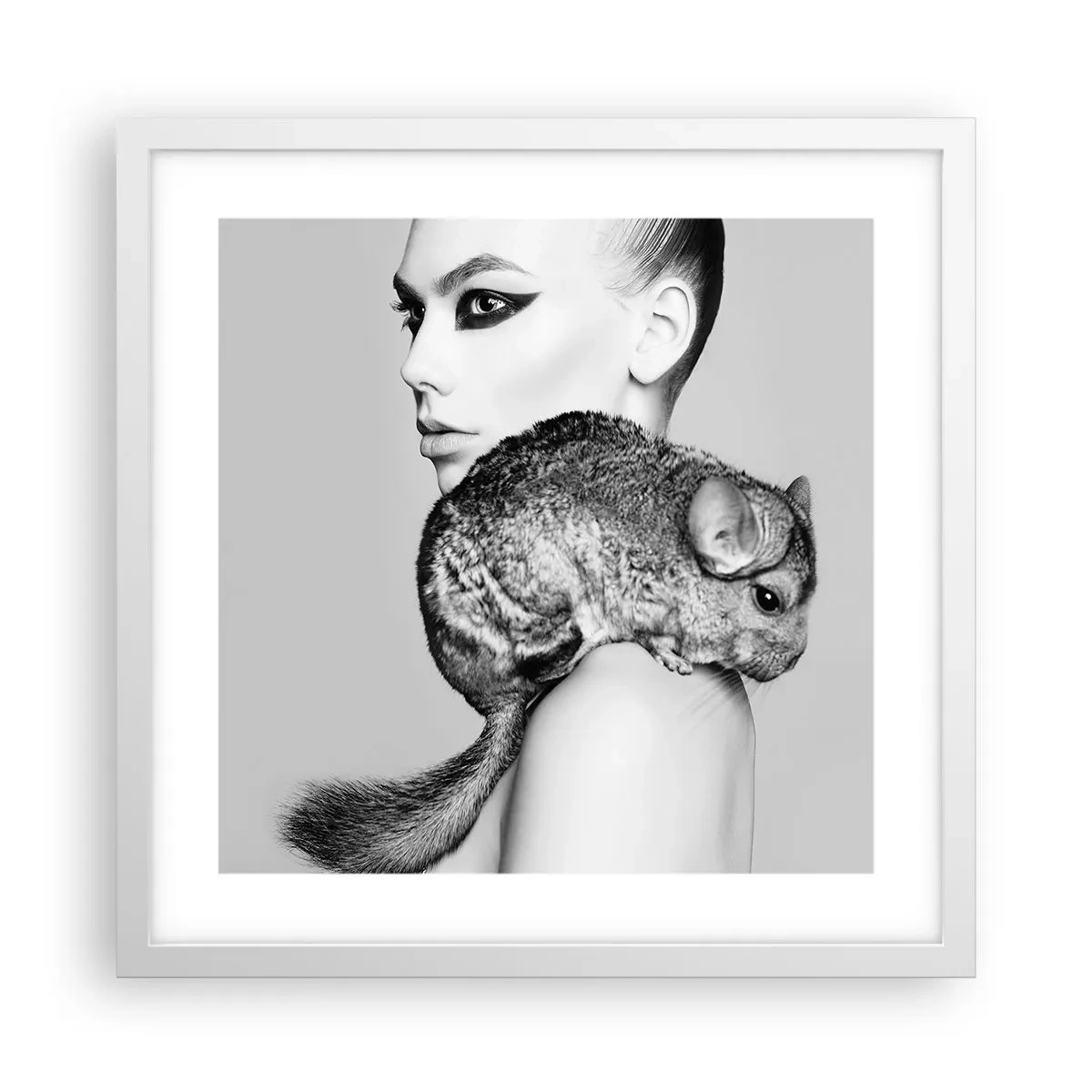 Poster în ramă albă - Dama cu șinșilă - 40x40 cm