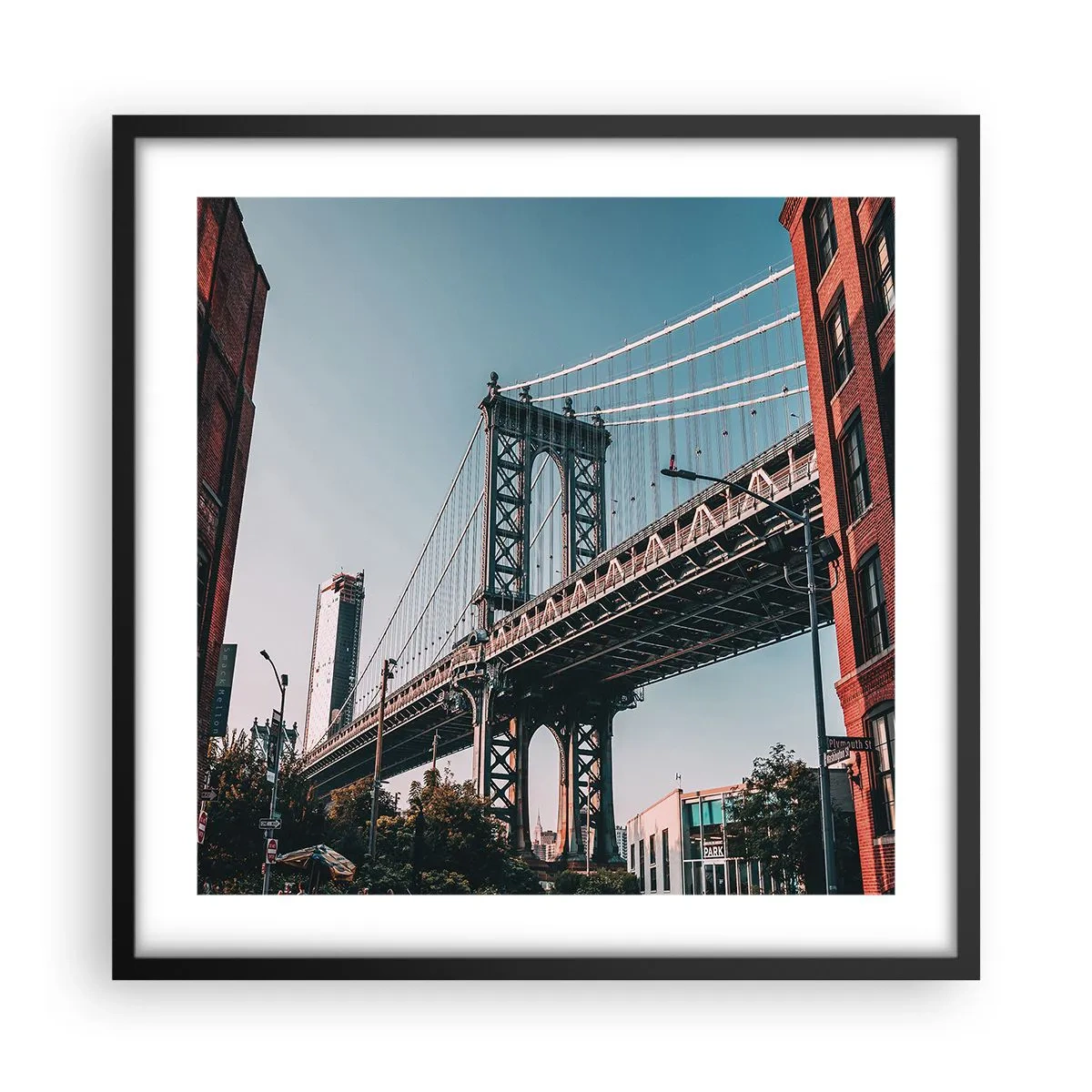 Poster în ramă neagră - În valurile orașului - 50x50 cm