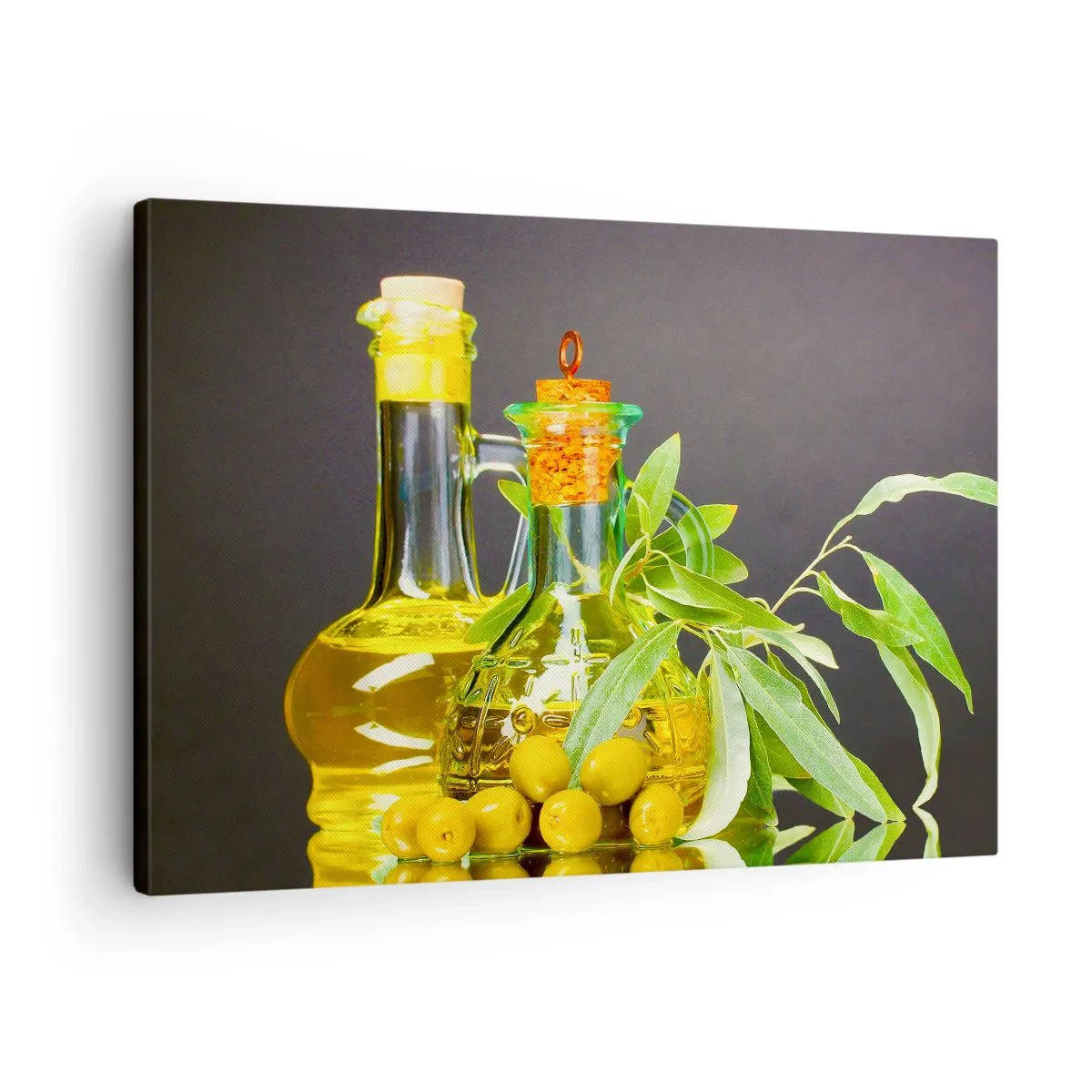 Tablou pe pânză Canvas - Sticle de ulei de măsline și crengi de măslin - 70x50cm - Natură moarte cu măsline și ulei - Decorațiune modernă pentru perete pentru living și dormitor ARTTOR