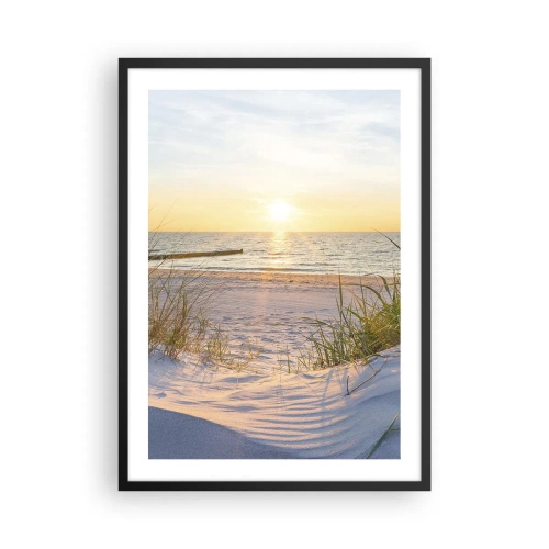 Poster în ramă neagră - Plajă cu apus de soare și vedere la mare - 50x70cm - Zumzet de mare, o plajă sălbatică printre ierburi... - Decorațiune modernă pentru perete pentru living și dormitor ARTTOR