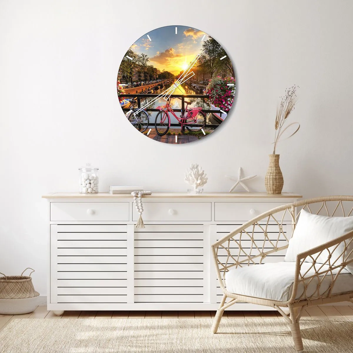 Ceas de perete - Ceas pe sticlă - Apus de soare peste canal cu o bicicletă roz și flori - 30x30cm - Dimineața de primăvară în Amsterdam - Decorațiune modernă pentru perete pentru living, bucătărie și dormitor ARTTOR