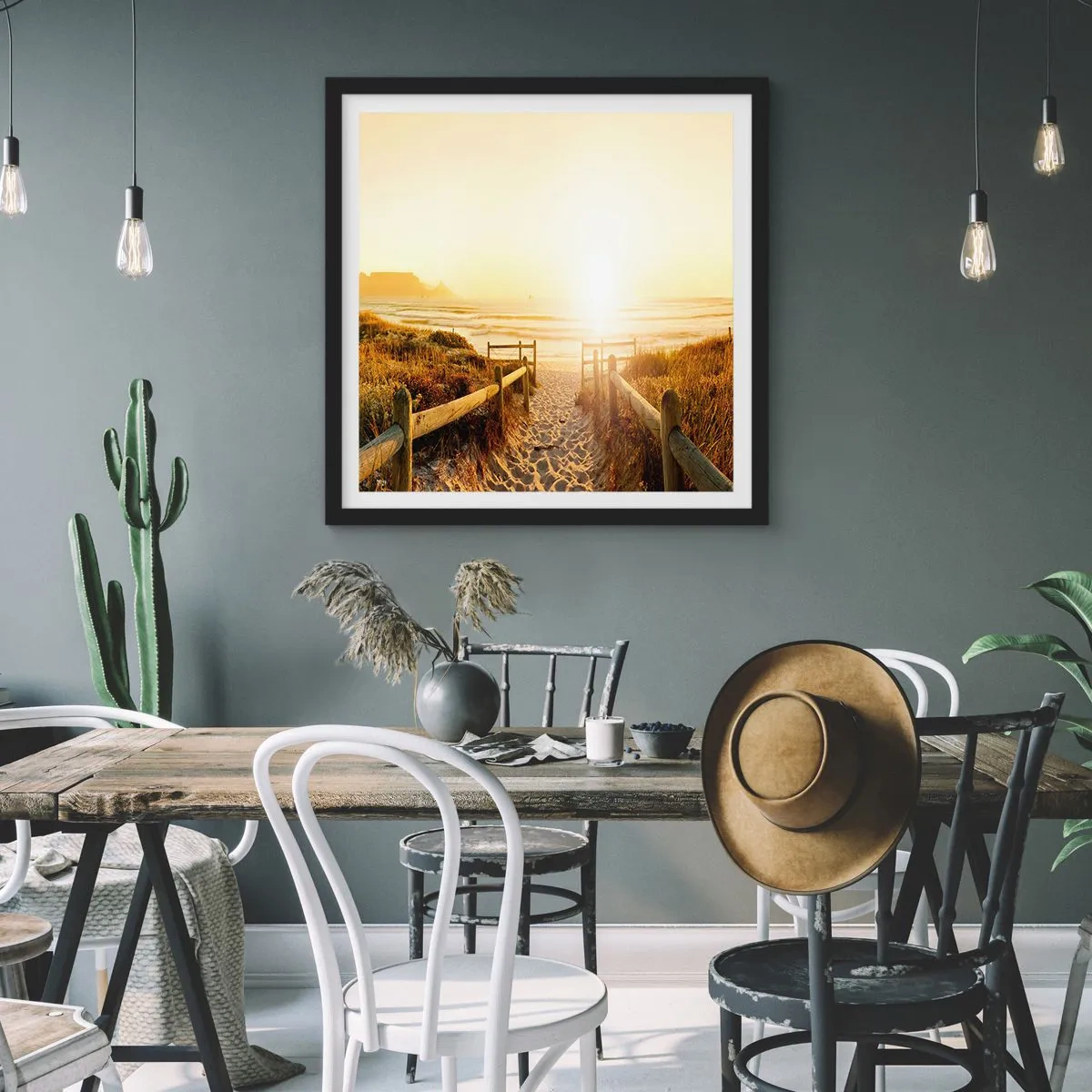 Poster în ramă neagră - Prin dune spre soare - 30x30 cm