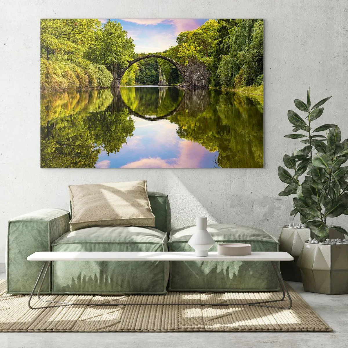 Tablou pe sticlă - Un pod de piatră reflectat în suprafața calmă a lacului - 70x50cm - La punctul de întâlnire a două lumi - Decorațiune modernă pentru perete pentru living și dormitor ARTTOR
