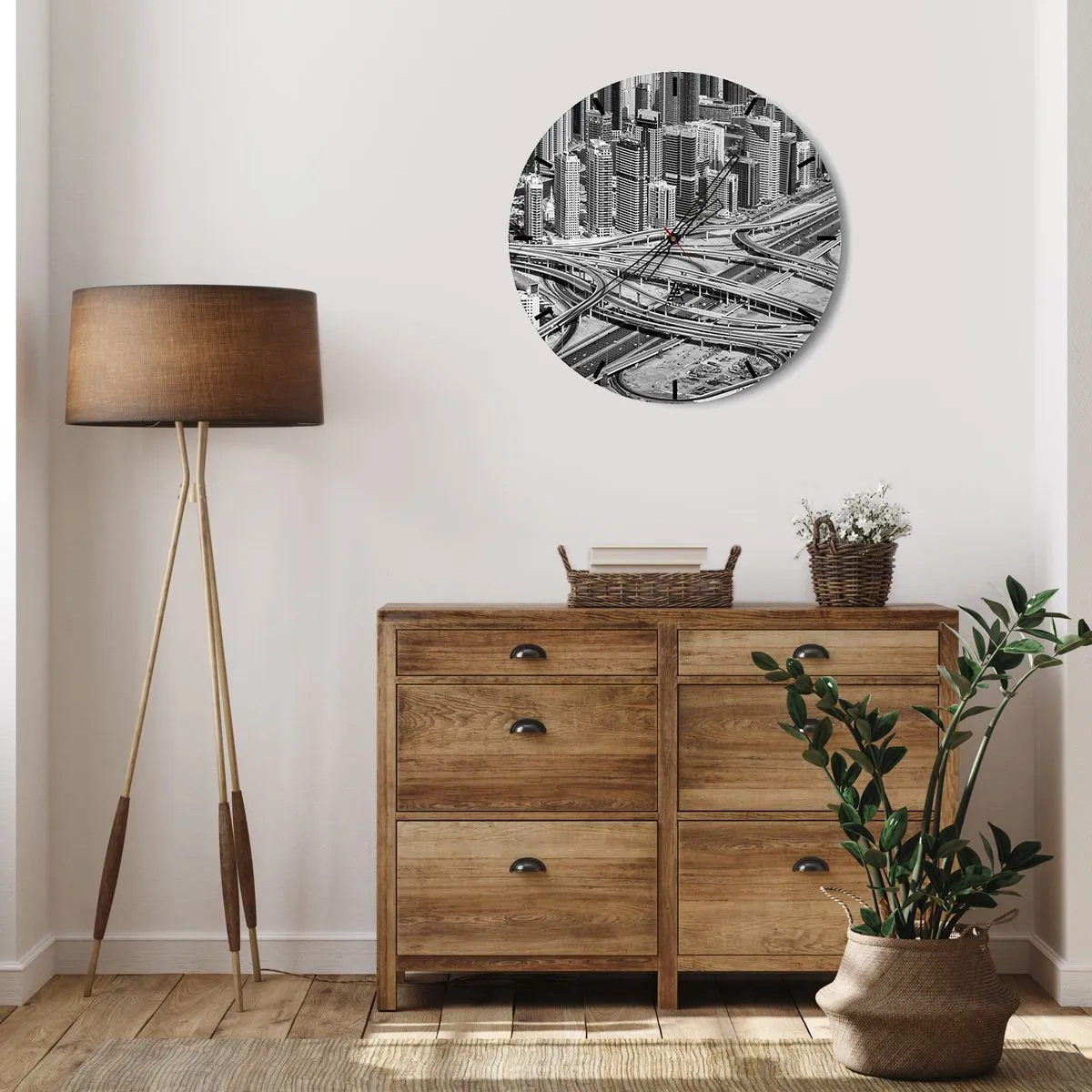 Ceas de perete - Ceas pe sticlă - O fotografie alb-negru a unui oraș cu o rețea densă de autostrăzi. - 30x30cm - Dubai - orașul imposibil - Decorațiune modernă pentru perete pentru living, bucătărie și dormitor ARTTOR