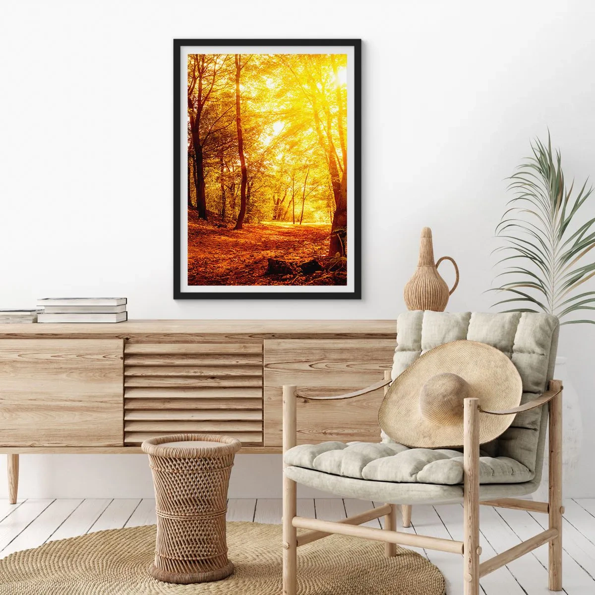 Poster în ramă neagră - Apus de soare luminând o pădure de toamnă plină de frunze aurii - 50x70cm - Spre o poiană de aur - Decorațiune modernă pentru perete pentru living și dormitor ARTTOR