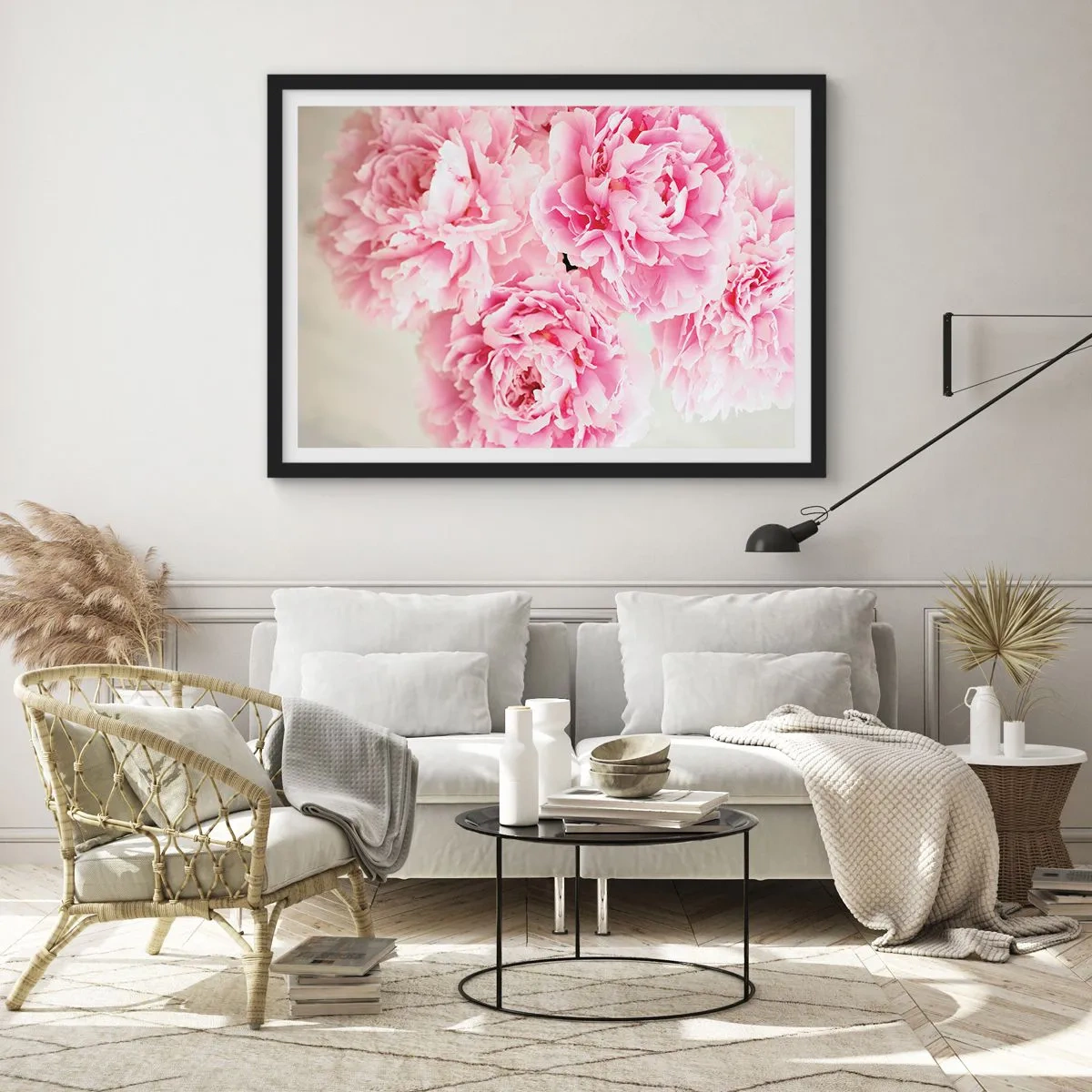Poster în ramă neagră - În luxul roz - 40x30 cm