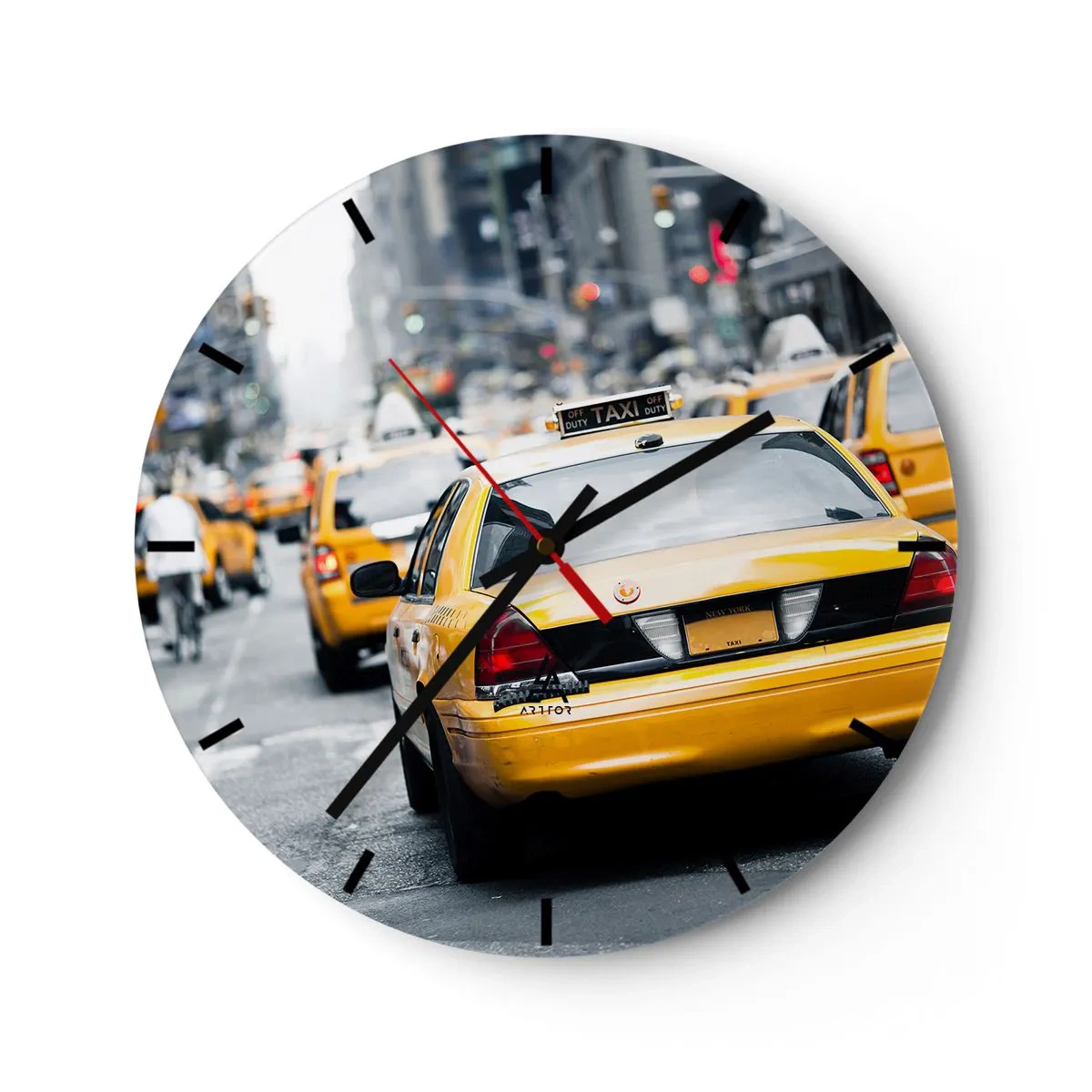 Ceas de perete - Ceas pe sticlă - Taxiuri galbene pe o stradă aglomerată din centrul orașului - 30x30cm - Doar în acest oraș - Decorațiune modernă pentru perete pentru living, bucătărie și dormitor ARTTOR